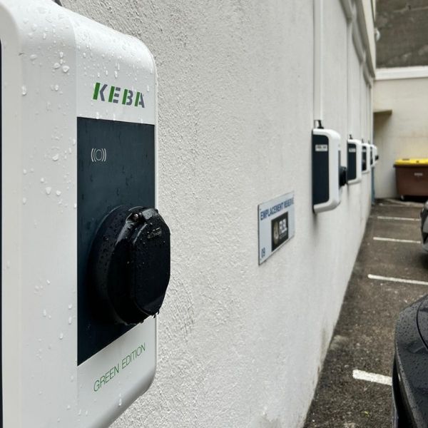 Mise en place de borne de recharge pour les pro
